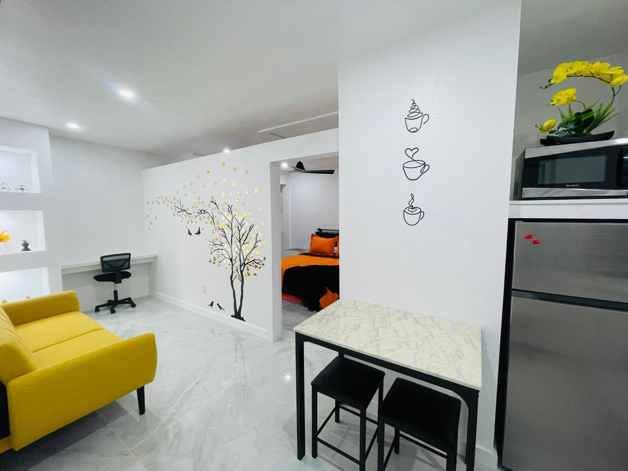 Magnolias Suite Lehigh Acres Εξωτερικό φωτογραφία